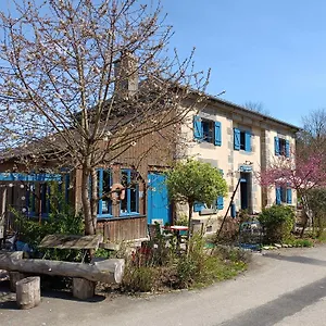 Ille Flottante, Hébergements Insolites Sur Le Canal Bed and breakfast